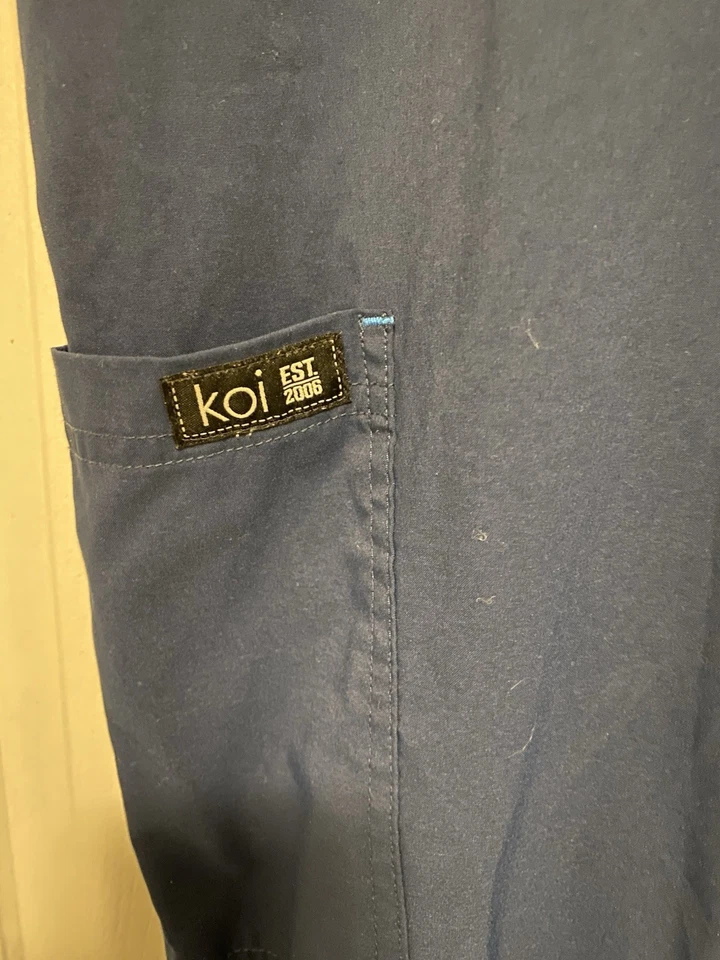 Pantalones Médicos Koi Basics Azul Marino Oscuro - Pequeños Usados Foto 3 de 4