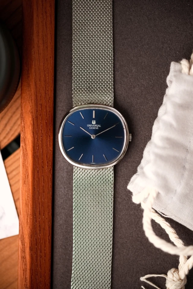 Universal Geneve Horizontal Ellipse Ref. 842125 hand-wound blue dial - Immagine 3 di 4