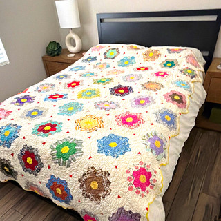 Full Size Floral Patchwork Quilt Multicolor Flower Pattern Bedspread 62x 80