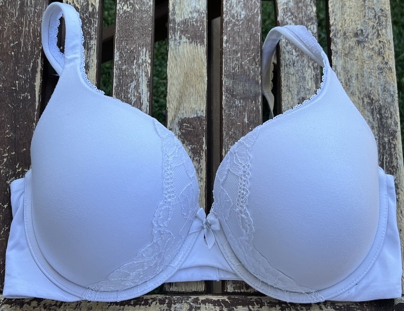 Victoria's Secret 34DD  White Cotton Lace Perfect Shape Push Up Bra Underwire