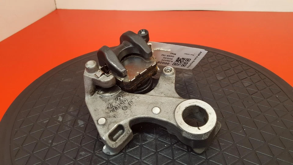 Suzuki GSXR 750 2016 pinza de freno trasera Foto 2 de 4
