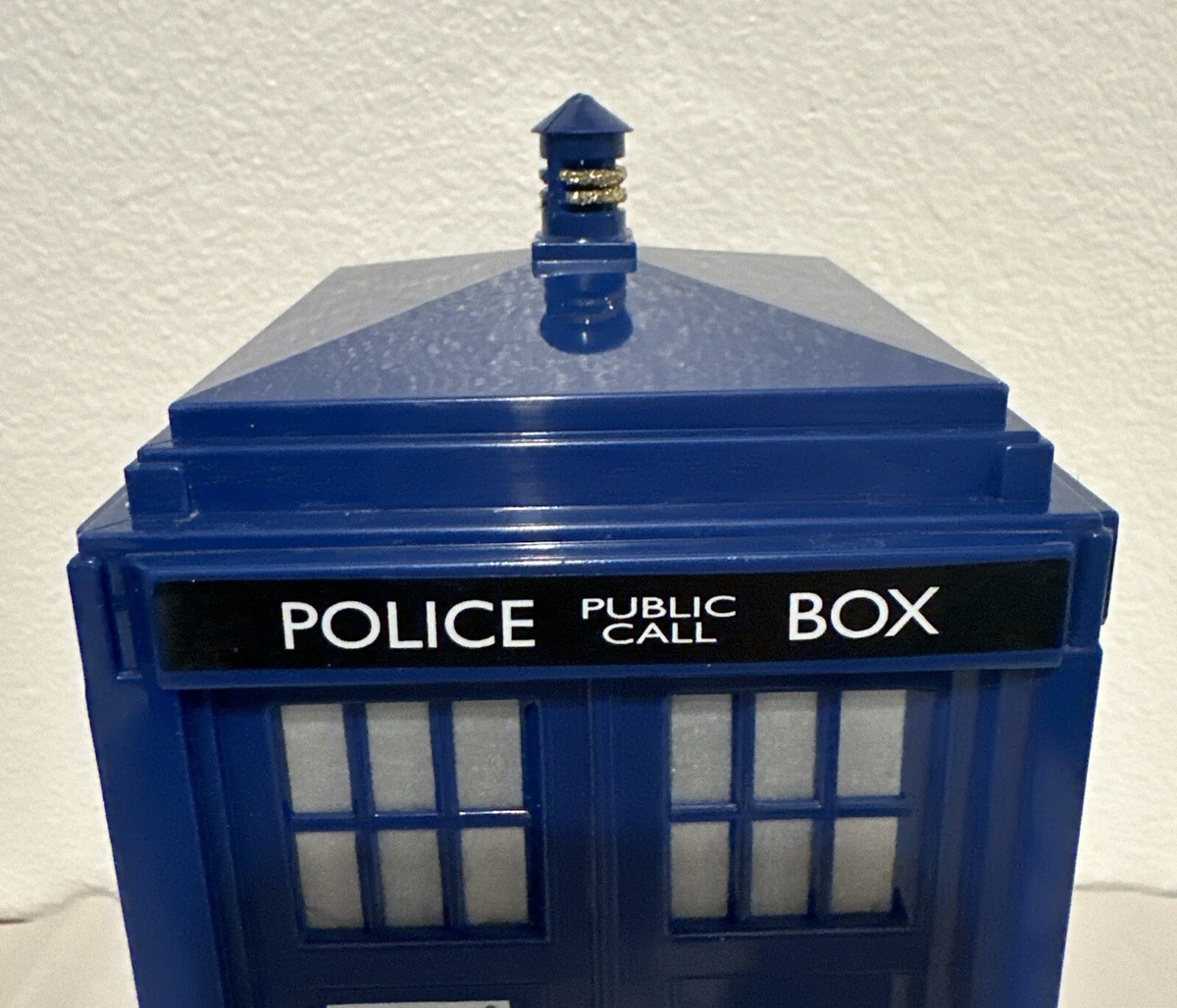 Vintage Dr. Who Tardis Police telephone Public Call Box