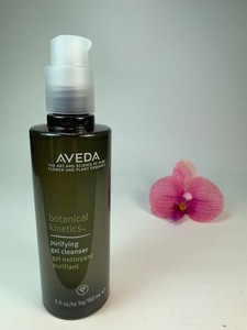botanical kinetics purifying gel cleanser