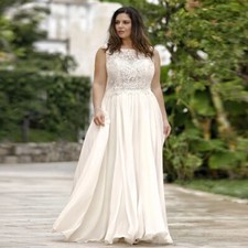 Plus Size Wedding Dresses Scoop Neck Sleeveless Lace Chiffon A-line Gowns Train