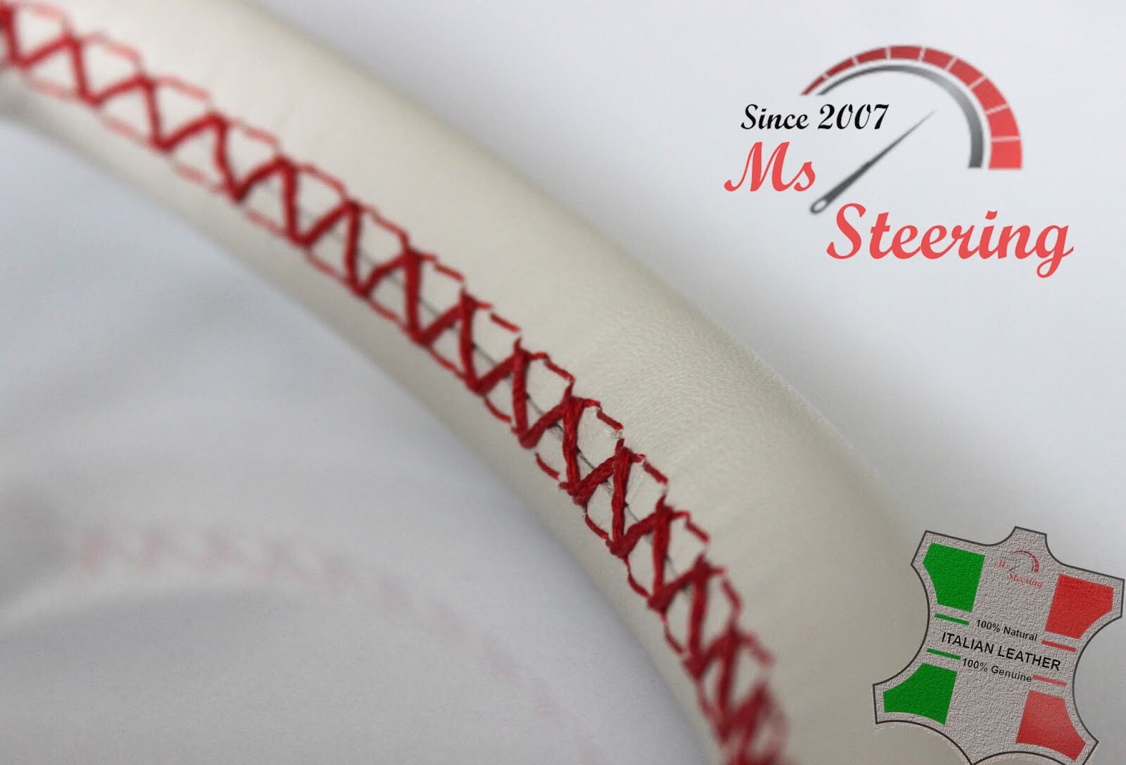 FUR INFINITI QX 13-13 CREAM LEATHER STEERING WHEEL COVER, RED 2 STIT