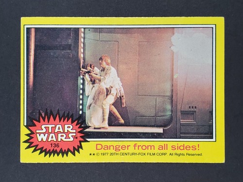1977 Topps Star Wars #136 Danger from all sides!