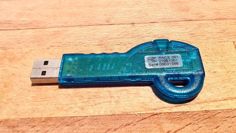 Avid Pro Tools HD9, HD10 Perpetual License Bundle iLok 1 Plug 'n Play - Bild 2 von 3