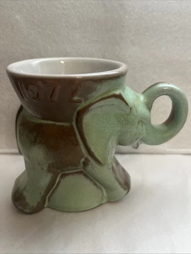 Frankoma 1972 GOP PGreen Elephant Mug Pottery. Excellent Condition