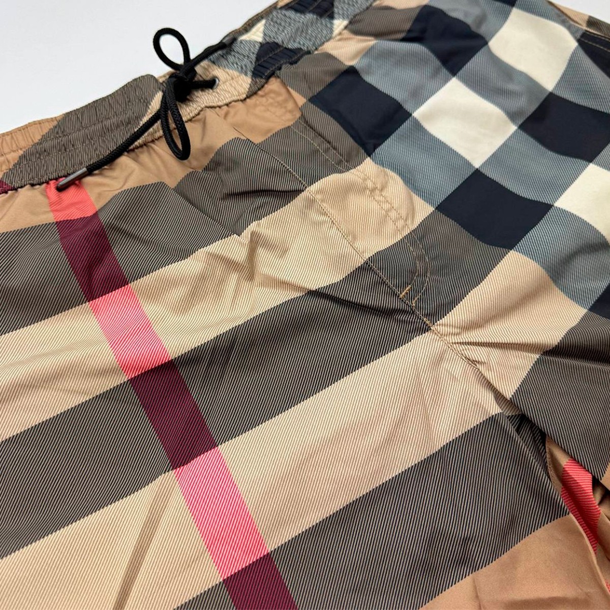 BURBERRY Swim Shorts Men Archive Beige Check Drawstring Size L