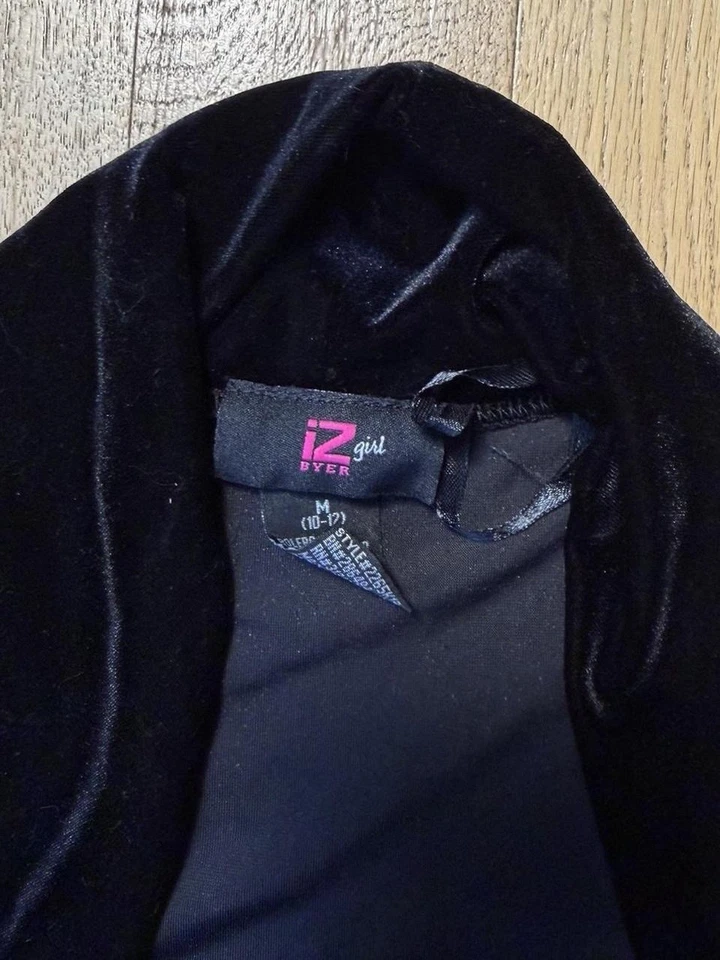 Chaqueta bolero de terciopelo negro IZ Byer Girl - Capa de noche recortada Y2K Foto 4 de 4