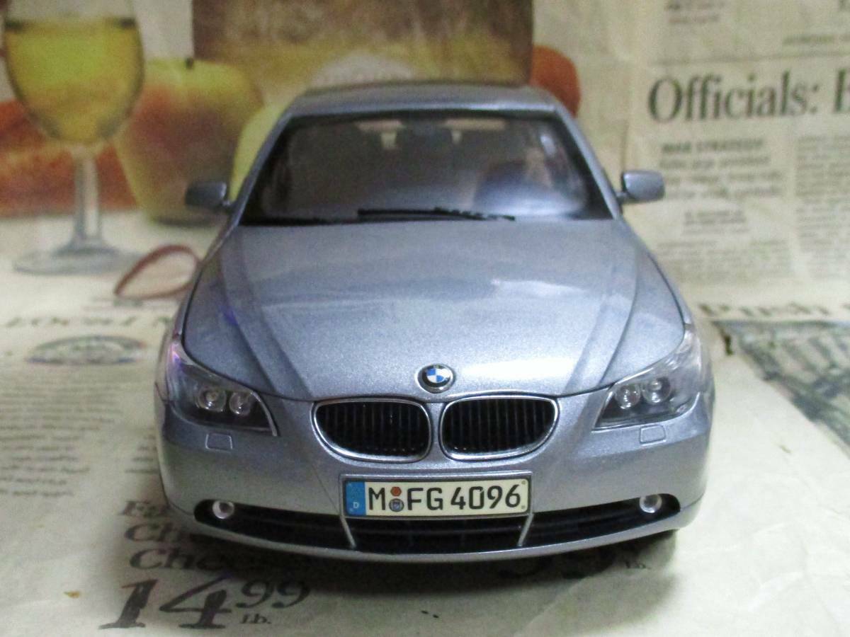 Kyosho 1/18 BMW Dealer Limited Model 5er E60 Silver EXOTO Kyosho 1/18 BMW Dealer Limited Model 5er E60 Silver EXOTO