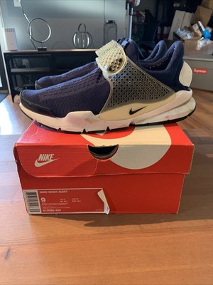 sock dart navy