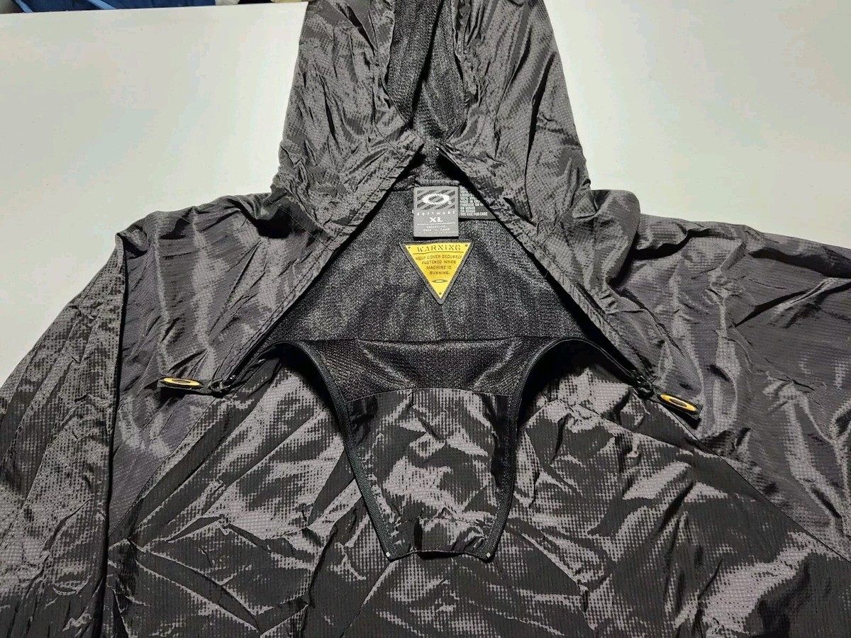 VTG Oakley Software Windbreaker Pullover Anorak Mens Size XL VTG Oakley Software Windbreaker Pullover Anorak Mens Size XL