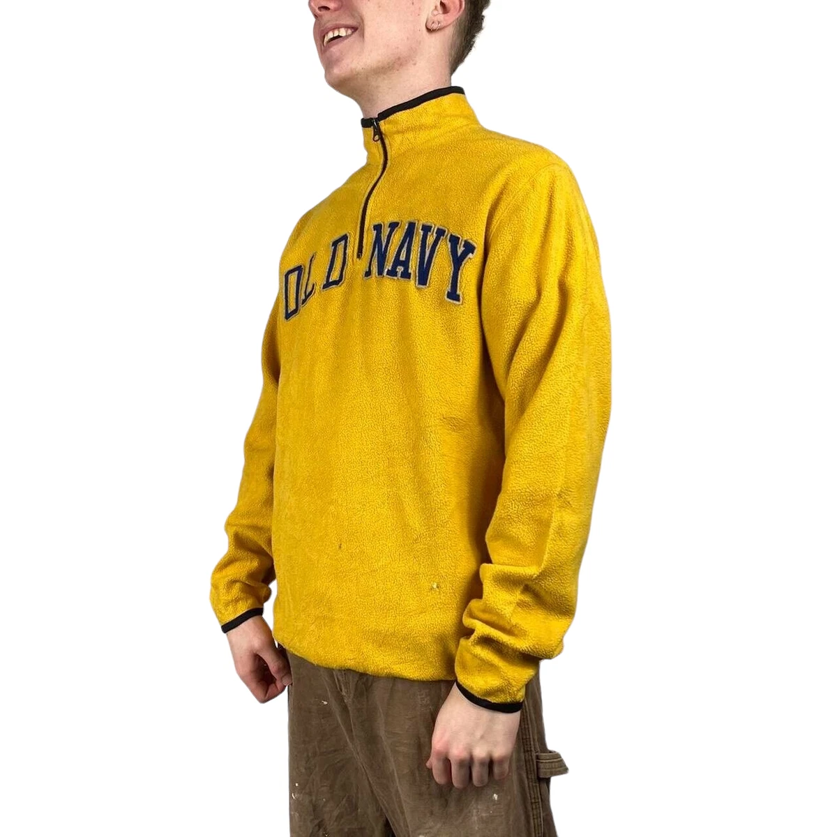 Old navy shop yellow sweatshirt