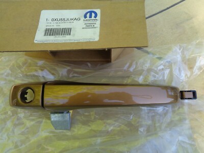 OEM MOPAR 0XU55JUKAG 2011 2012 JEEP COMPASS PATRIOT OUTSIDE DOOR HANDLE LH GOLD