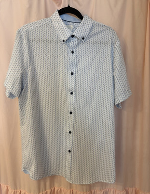 CON.STRUCT Men's Slim Fit  Stretch Short Sleeve Button-Up Shirt L White/Blue Geo
