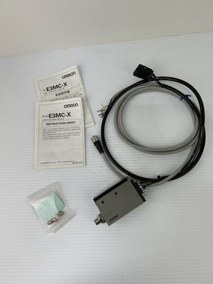 Omron E3MC-X11 LED Full Color Sensor E3MCX11 - Black Sensor Lens Broken