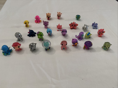 Lot Of 27 Hatchimals CollEGGtibles Mini Figures Animals No Duplicates