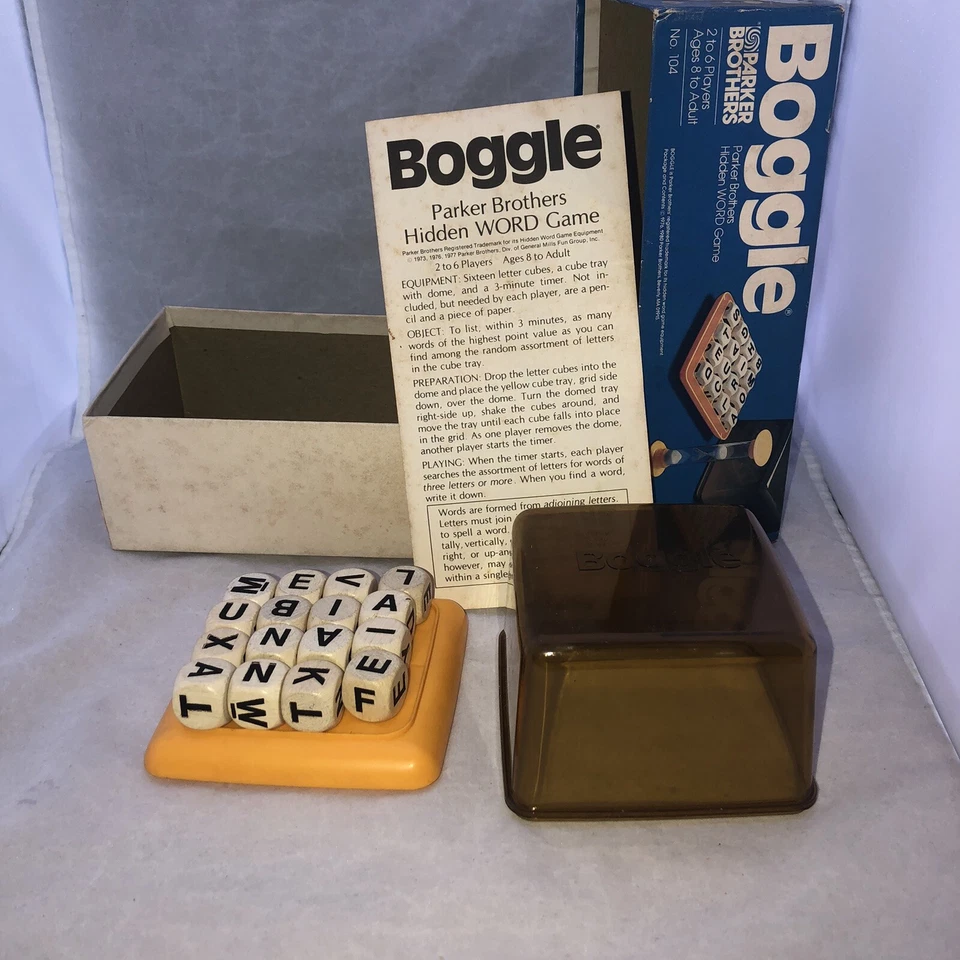 Boogle Word Game Parker Brothers Vintage 1976 Hidden Family Fun Green Timer - Image 3 of 4