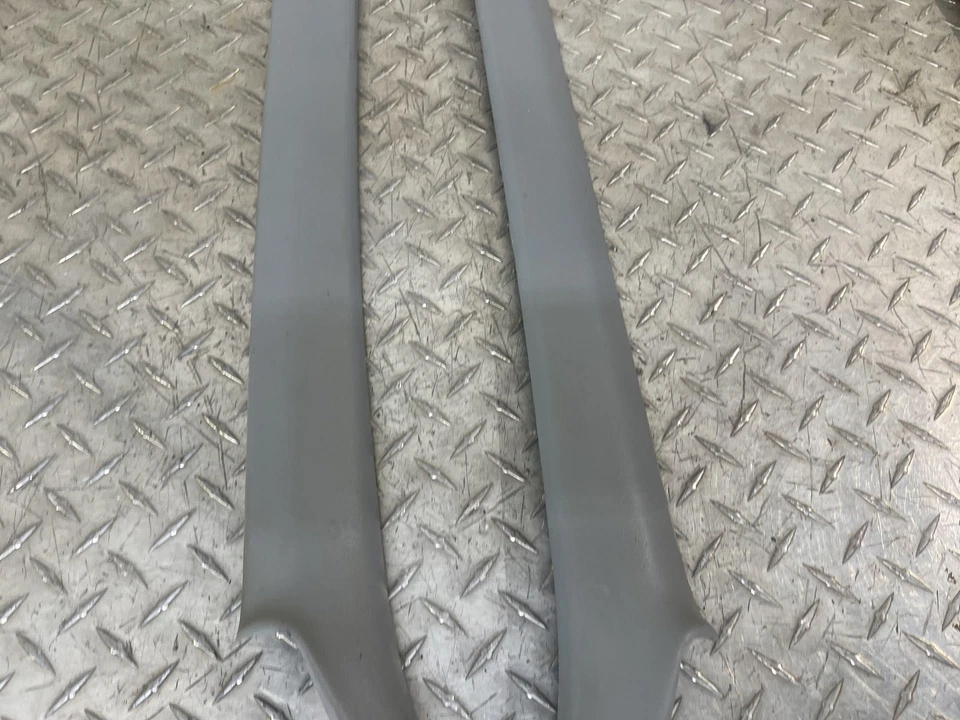 1990-1997 Nissan Pickup Hardbody A Pillar Trim Set Gris Probado por OEM Foto 3 de 4