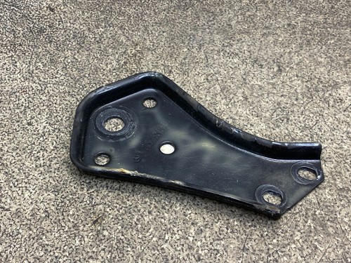 Träger Hinterachse Halterung rechts A2053520800 Mercedes W204 11.1865.074