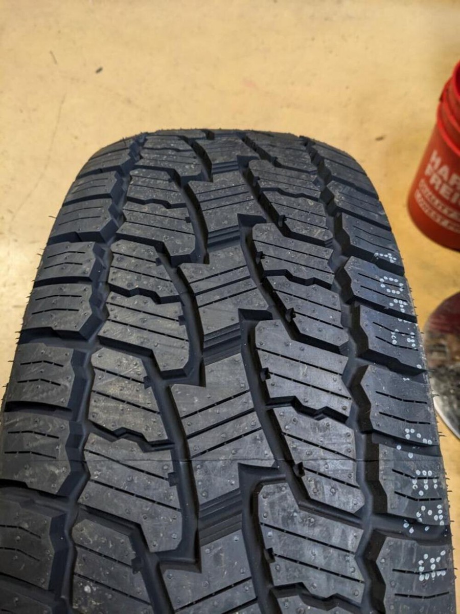 その他 TNOK MULTIMILE WILD COUNTRY XTX AT4S BSW P 265 65 17 112T SL TIRE