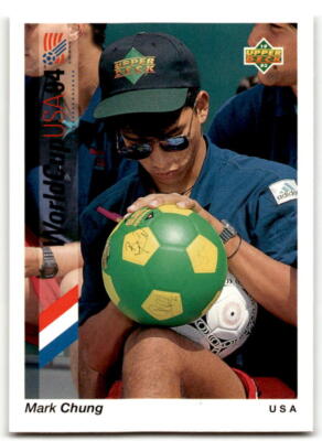 1993 Upper Deck World Cup Preview English/Spanish #25 Mark Chung NM Nea ID:43785