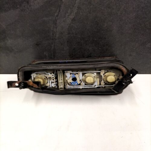 Discovery 1 300 Tdi Rear light Unit Right Hand No Indicator (red) AMR1295 - Picture 3 of 7