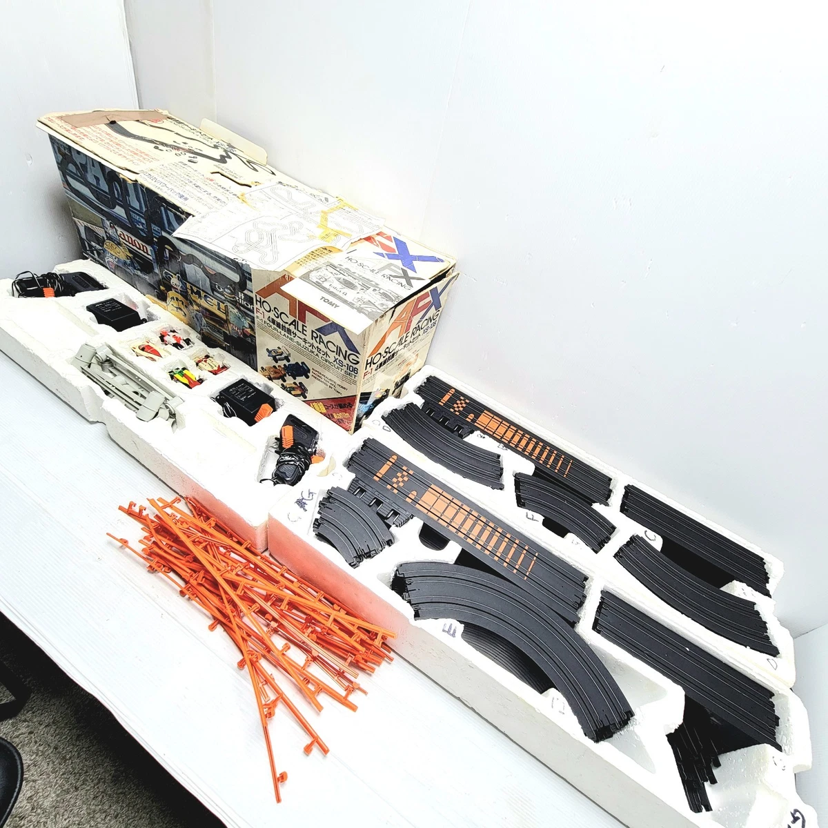 Tomy F-1 Suzuka Circuit 4 Lane Racing Set XS-106 Junk For Parts