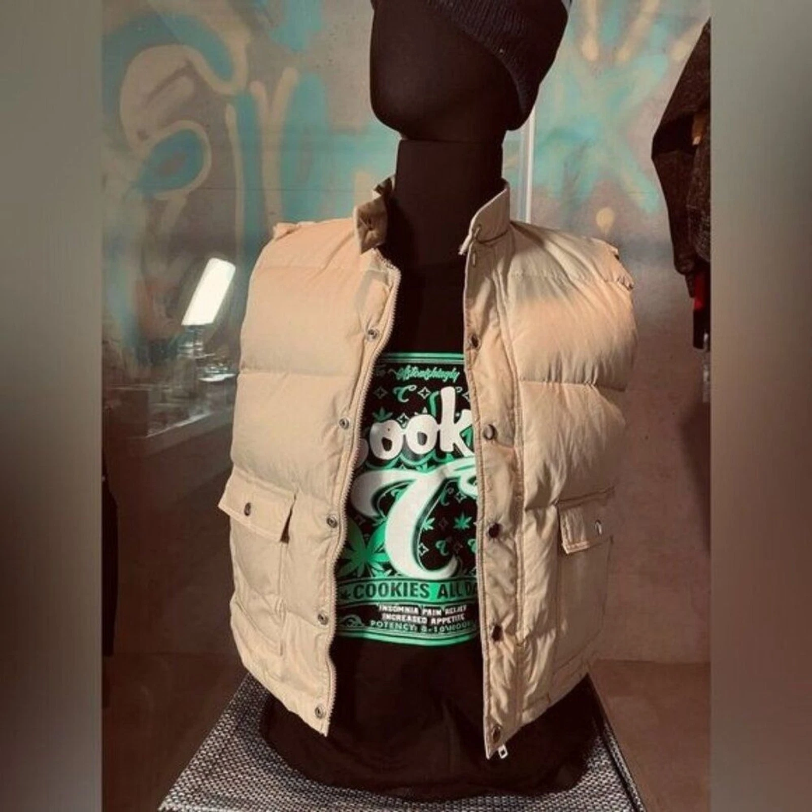 Outdoor Vest - Vintage - Size Small - Coffee Cream