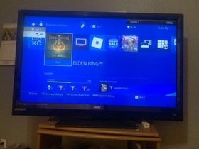Sony PlayStation 4 (500 GB) Home Console/ controller/ hdmi and power cable