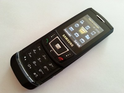 SAMSUNG SGH-D900 SCHWARZ TOP OVP OHNE SIMLOCK SLIDERHANDY 2,1'' EXTRAS HÄNDLER