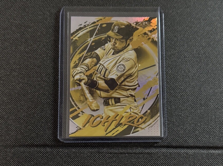 Ichiro Suzuki 2020 Topps Fire #18 Gold Minted Price Guide - Sports