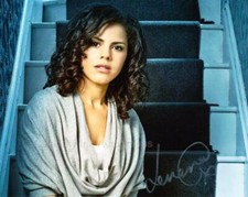 LENORA CRICHLOW as Annie - Being Human GENUINE SIGNED AUTOGRAPH