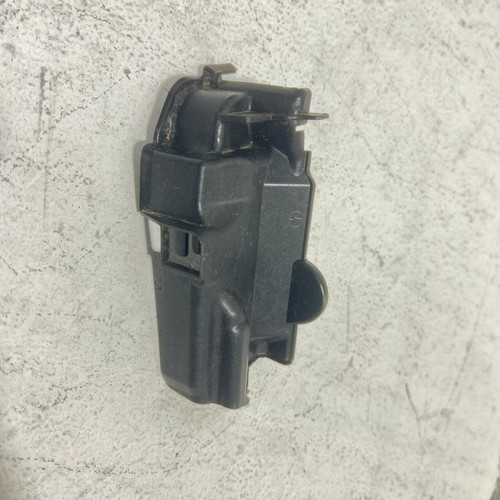 Volkswagen Atlas 2018-25 cerradura de puerta de pasajero delantero o trasero cubierta de moldura OEM - Imagen 8 de 19