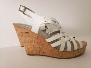 guess white wedge sandals