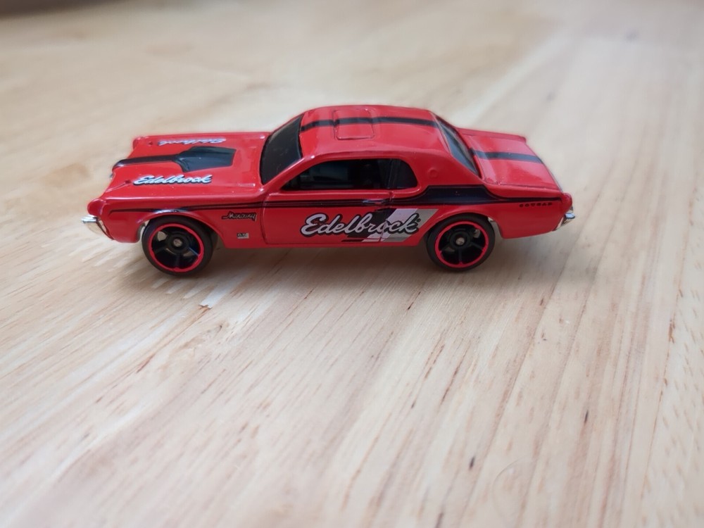 Hot Wheels '68 Cougar Car