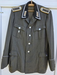 Frühe NVA Uniformjacke