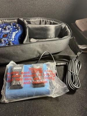 Behringer V-Amp 2 Multi Effects W/Footswitch, Gig Bag, MISSING Power Supply