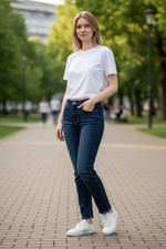 Gloria Vanderbilt Pull On Knit Jeans Dark Blue Straight Stretch 5-Pocket