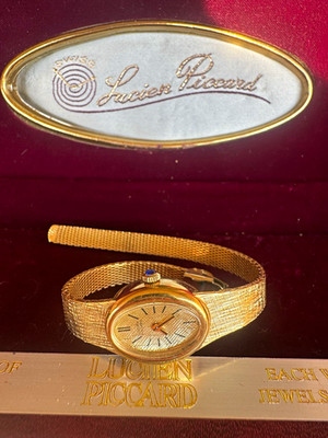Lucien Piccard Swiss 17 Jewels Manual Wind Gold plated Bracelet Watch w/ box