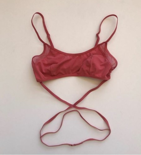 BRALETTE CON CORREA DE ENCAJE CORAL VICTORIAS SECRET - Talla XS - Imagen 3 de 5