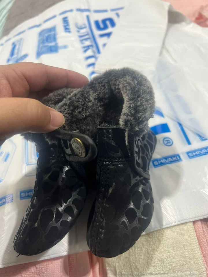 botas de fieltro kazajo de invierno hechas a mano Foto 3 de 4