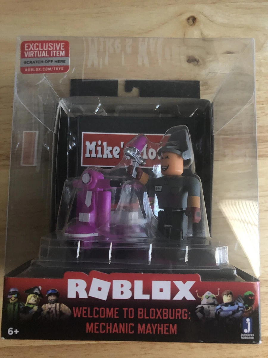 Roblox “Welcome to Bloxburg: Mechanic Mayhem” Action Figure Desktop Toys No  Code