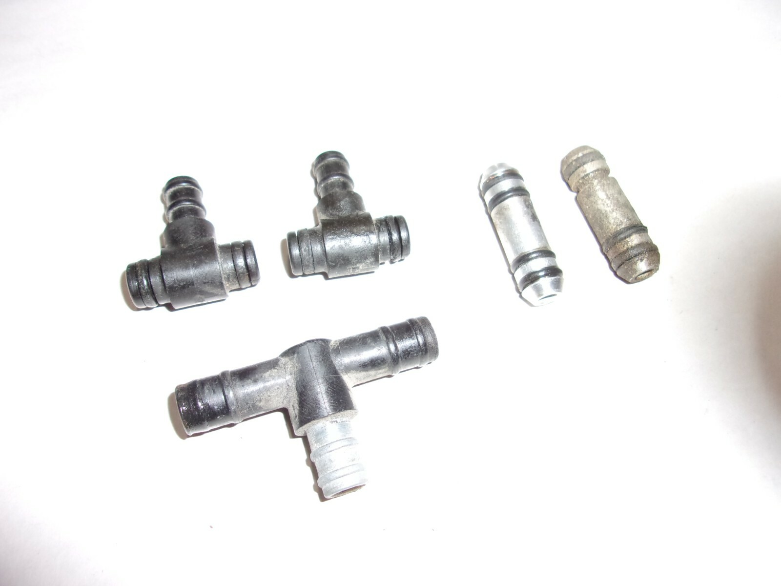 Carburetor Fuel Rail Carb Fuel Tee Nipple 1368547070 1980 Suzuki GS 850 850G eBay