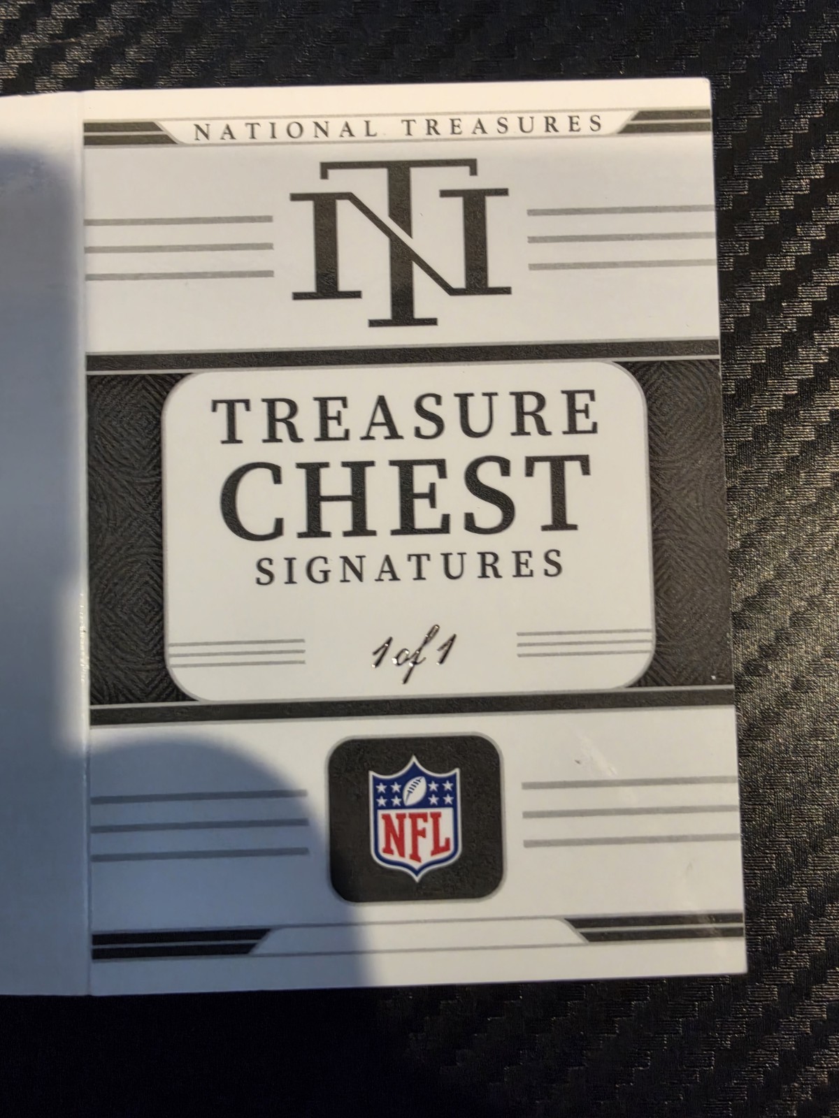 2025 Panini National Treasures Treasure Chest Signatures NFL 12-Card Booklet 1/1 view 8
