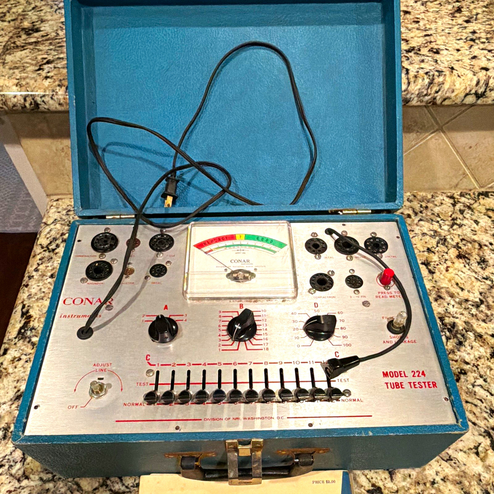 Conar 224 Tube Tester with Case & Manual "Assembling and Using"