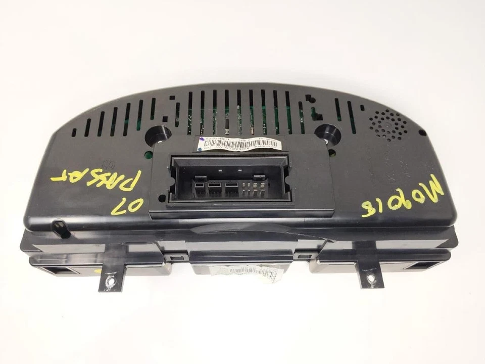 2006-2007 Volkswagen Passat Speedometer Instrument Cluster OEM 224,149 Miles Foto 2 de 4