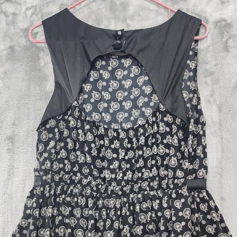 Vestido Bar lll Mujer XL Negro Sin Mangas Ajuste y Acampanado Gasa Recorte Trasero Bicicleta Foto 4 de 4