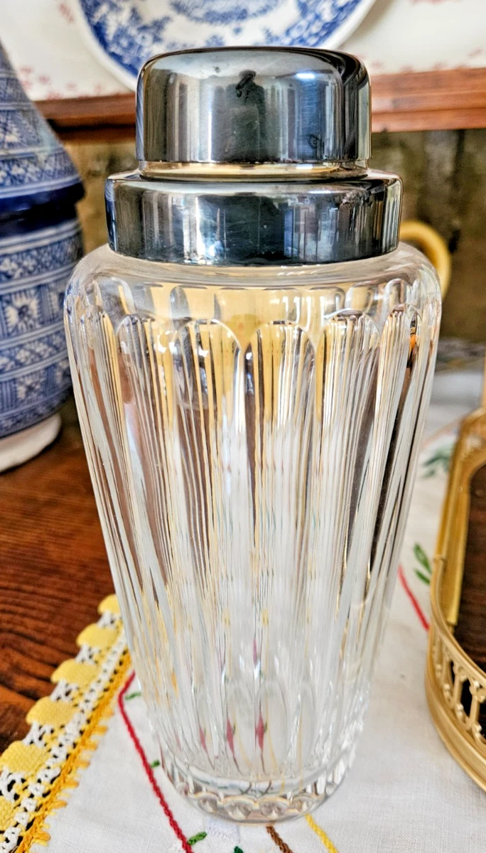 Shaker argent dans objets du xxe siècle et récents